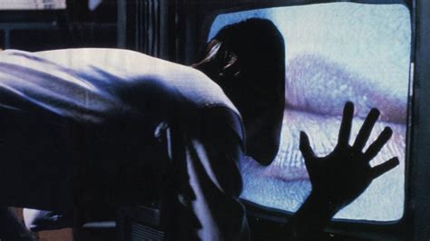 Videodrome: Psykedeelinen Kauhu ja Technologisen Epätoivon Trilleri!